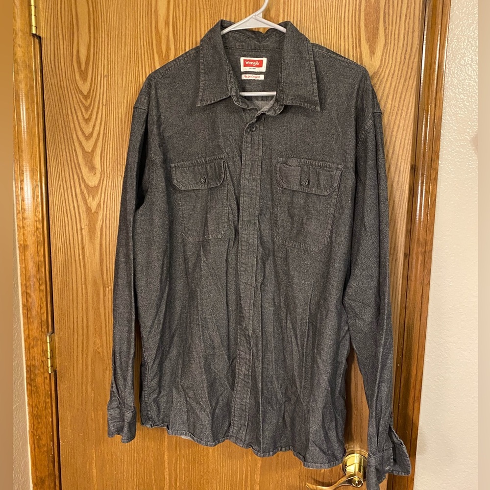 Wrangler Men’s Button Up Shirt